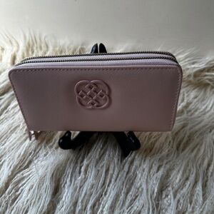 Daisy Fuentes Pale Pink Double-Zip Wallet
